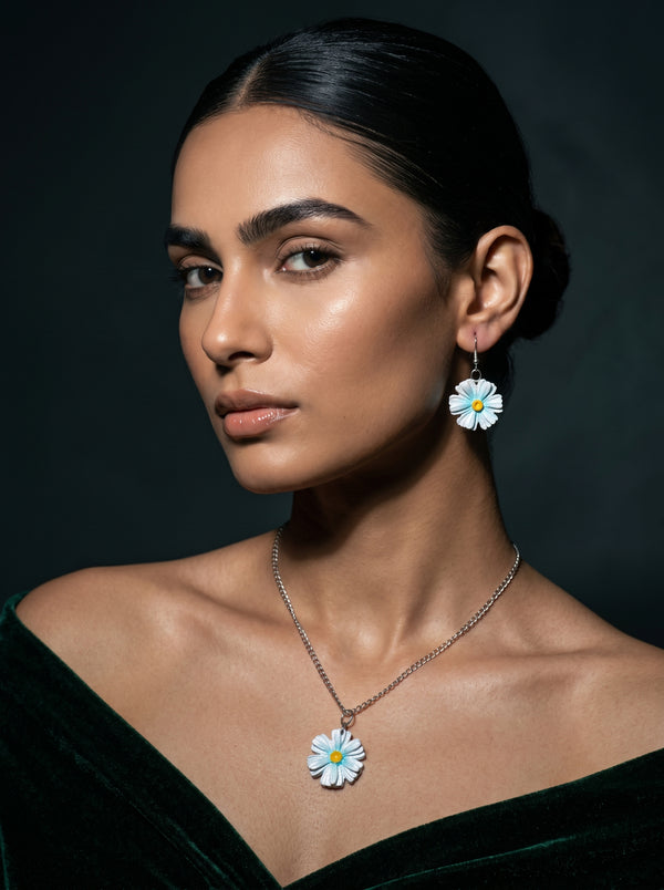 Daisy Jewellery Set — Hand-Painted Flower Necklace & Earrings