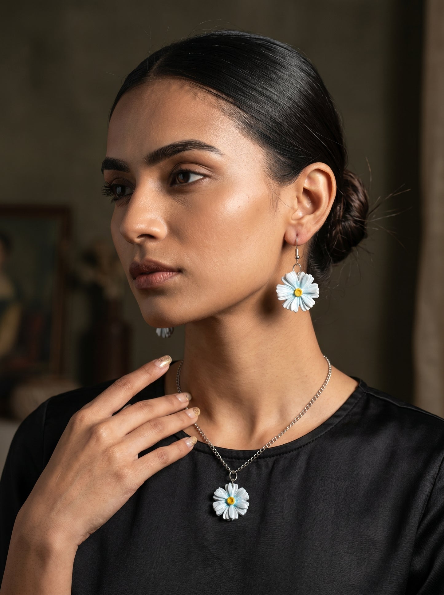 Daisy Jewellery Set — Hand-Painted Flower Necklace & Earrings