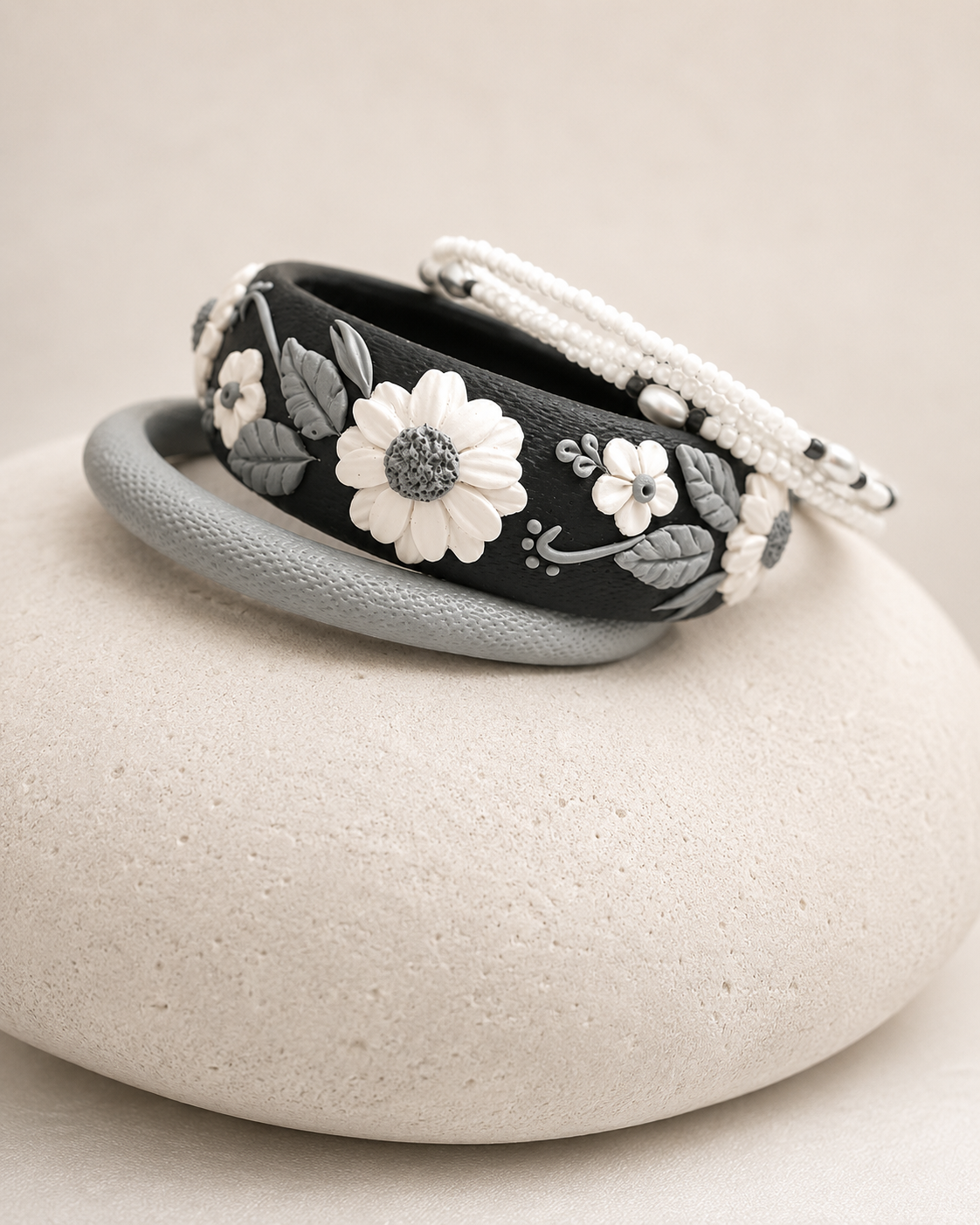 Monochrome Daisy Clay Bangle Set