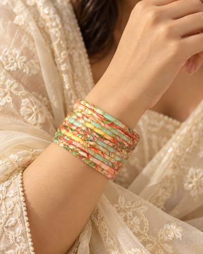 🌸 Multicolor Floral Fusion Glass Bangle Set