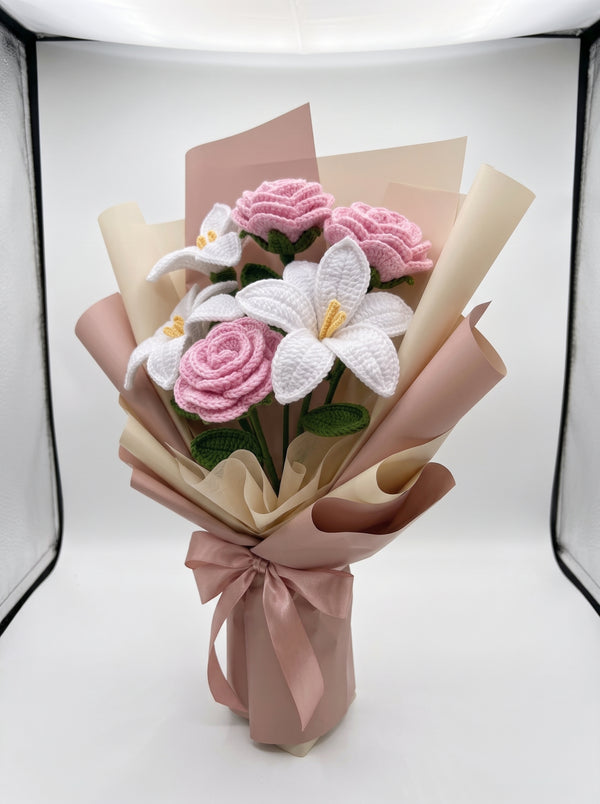Lily & Rose Crochet Bouquet