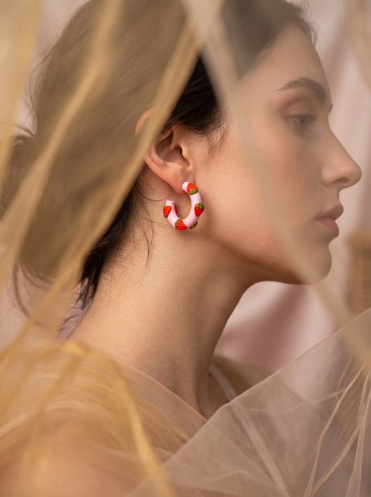The Strawberry Field Chunky Hoops