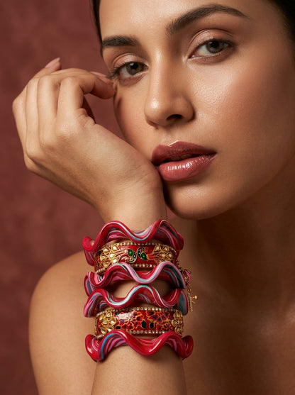 Royal Mirror Lac Bangle Set — Hand-Crafted Wavy Bridal Stack