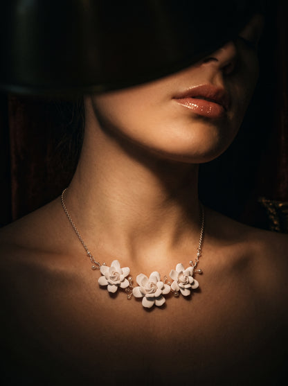 The Porcelain-Finish Clay Rose Blossom Chain