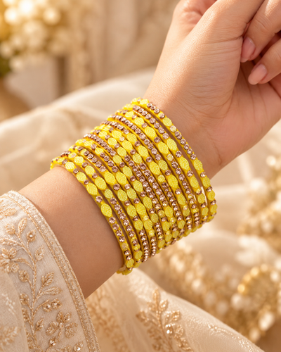 🍀Glow Yellow Leaf Glass Bangle Set | Stone-Studded
