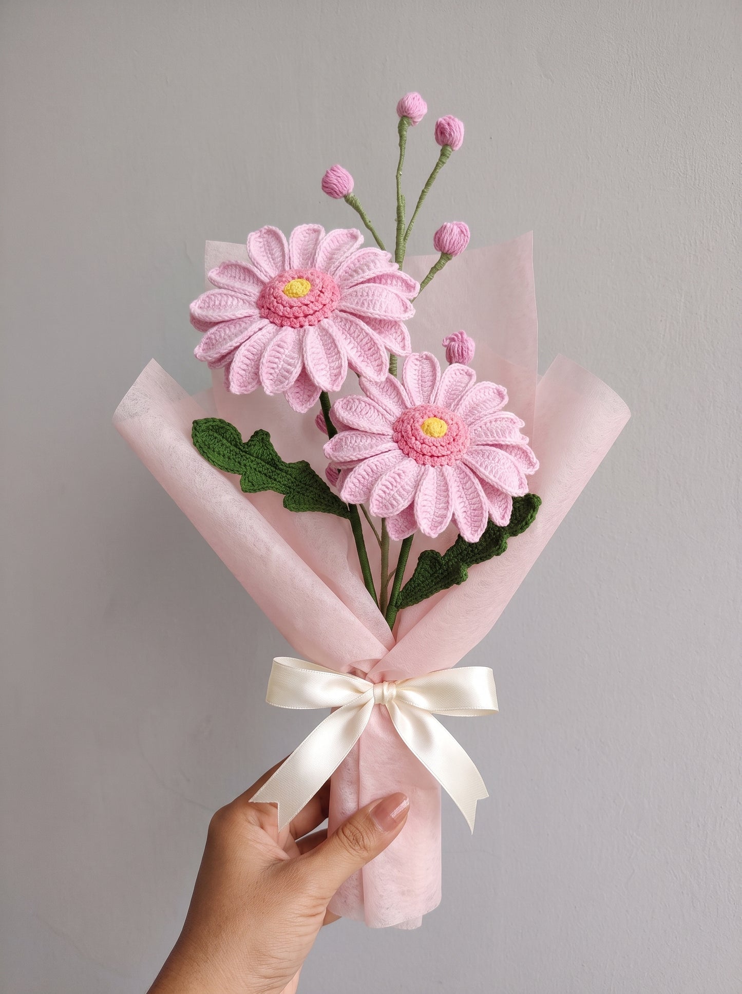 Blush Daisy Crochet Bouquet