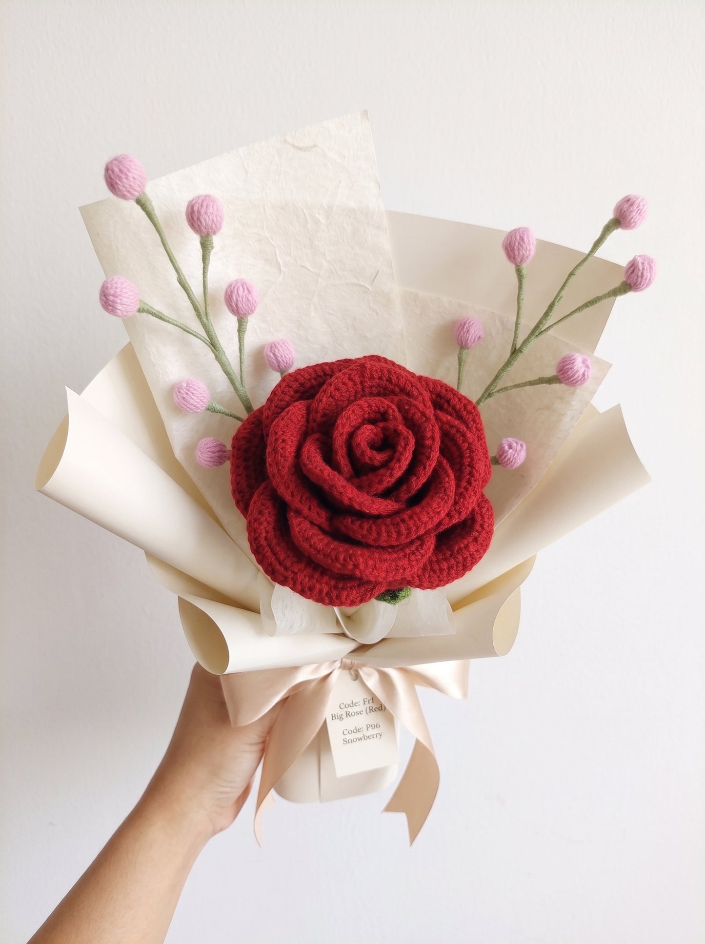 Classic Rose Crochet Bouquet
