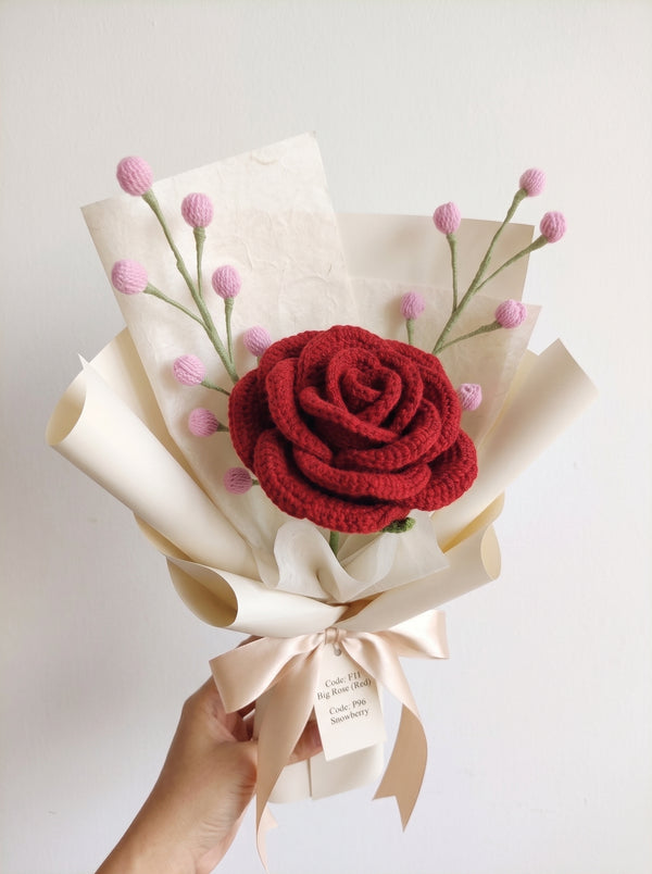 Classic Rose Crochet Bouquet