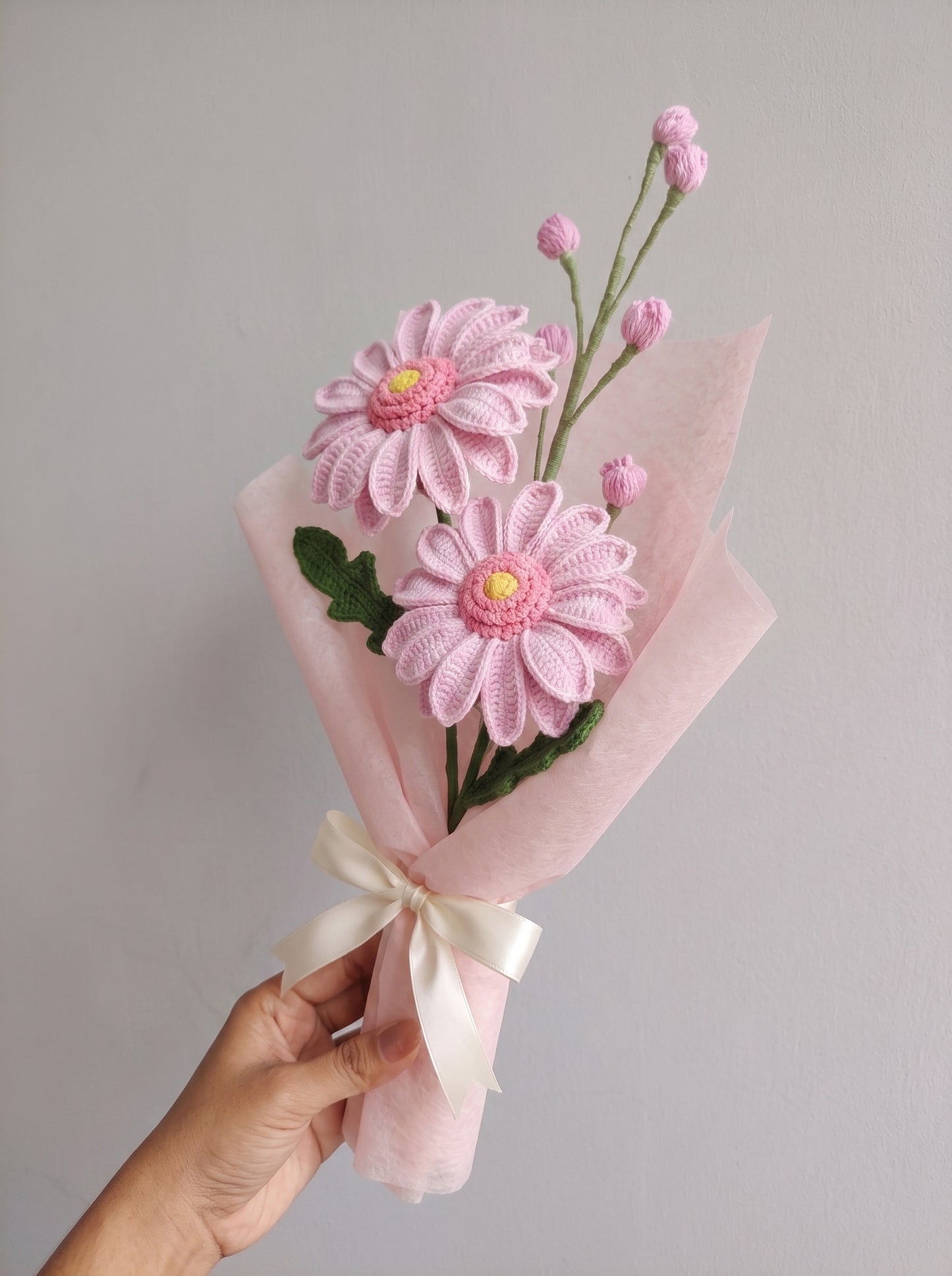 Blush Daisy Crochet Bouquet