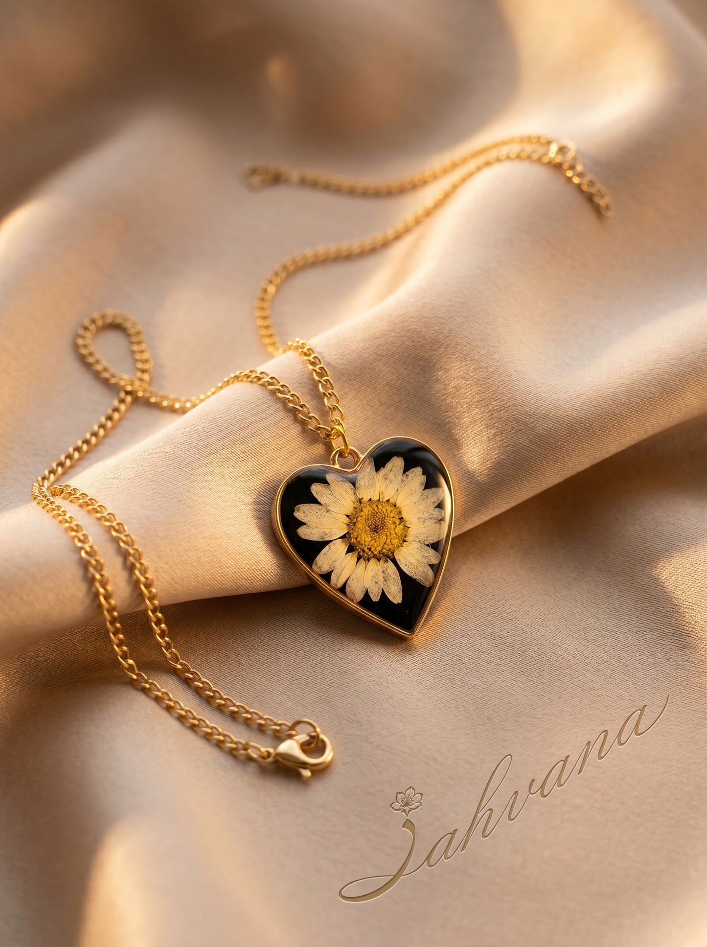 Daisy Heart Necklace — Real Pressed Flower · Gold Chain · Handcrafted Resin